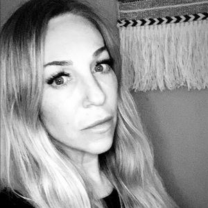 Meet your Posher, Teresa